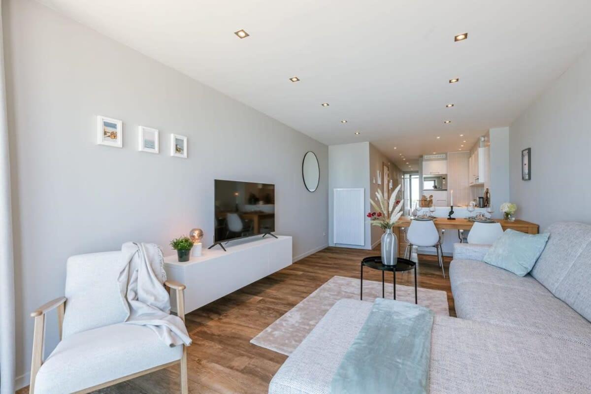 Apartamento Huswell - Cosy With Frontal Seaview Nieuwpoort